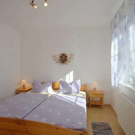 Lisa شقة غلوفي