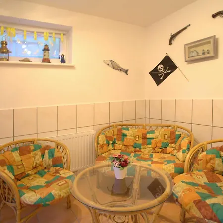 300 M Zum Apartment